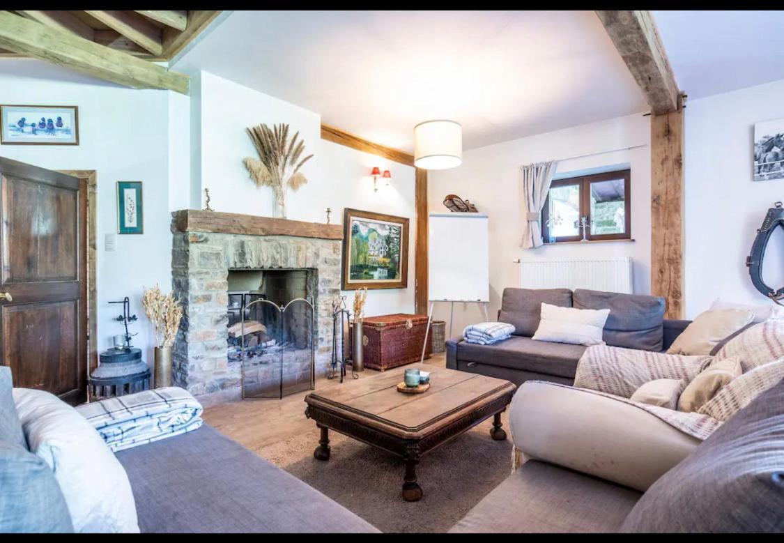 Appartement Les Ecuries De Lesse à Libin Extérieur photo